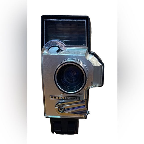 Vintage Bell & Howell Zoom Reflex Animation Autoload 8mm Movie Camera 1970s Case - Picture 5 of 10